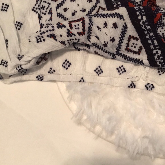 5/$20 Chloe & Katie boho top - Picture 6 of 6